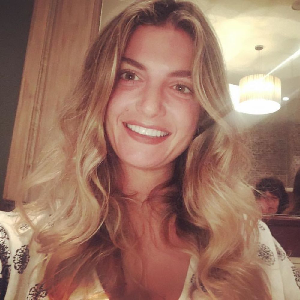 Meet your Posher, Danielle